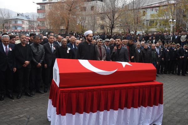 Özcan ÇİRİŞ-Salih BEŞKARDEŞ/ADİLCEVAZ (Bitlis), (DHA)- İSTANBUL’da Sezgin Açık’ın ailesiyle tartıştıktan