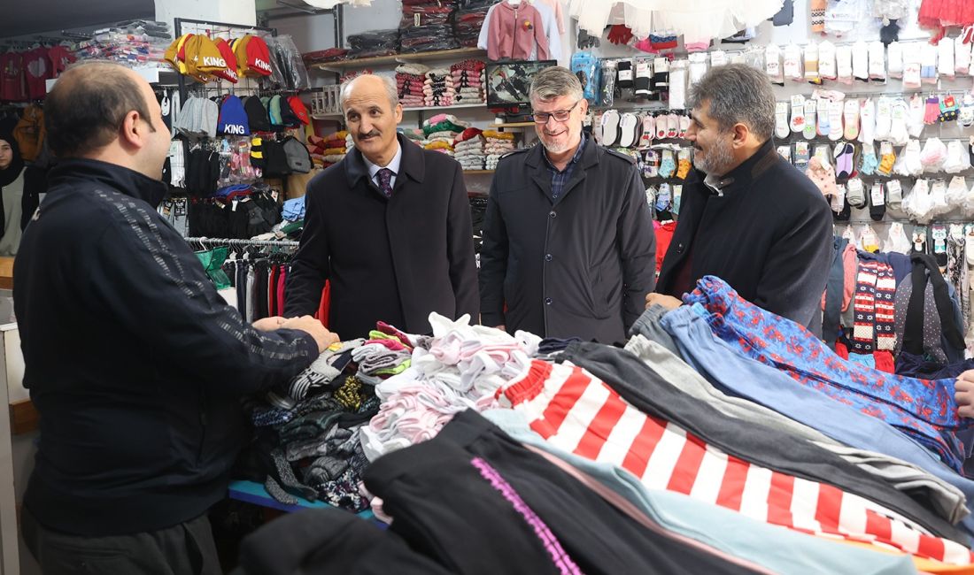 Dulkadiroğlu Belediye Başkanı Necati Okay, Sakarya Çarşı esnafıyla bir araya