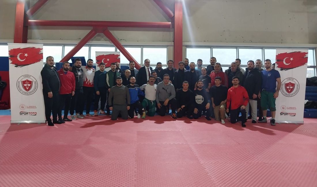 Kahramanmaraş’ta ilk defa düzenlenen Birinci Kademe Karakucak Antrenörlük Kursu büyük