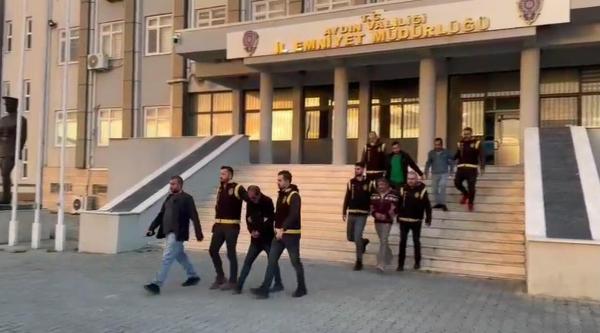 4 yildir kayipti arkadasi oldurup emekli maasini da cekmis 2 yeniden db8880c