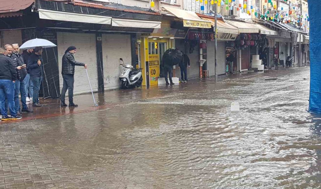 ANTALYA'NIN ALANYA İLÇESİNDE YOĞUN