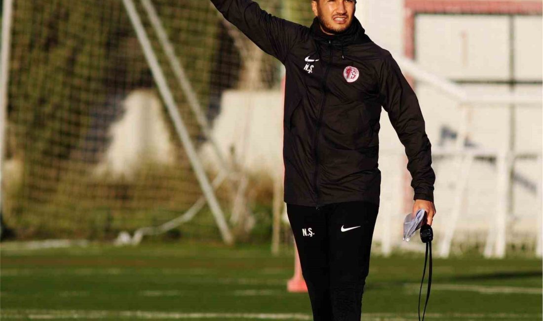 TRENDYOL SÜPER LİG EKİPLERİNDEN ANTALYASPOR'UN FUTBOL SORUMLUSU NURİ ŞAHİN, BUNDESLİGA