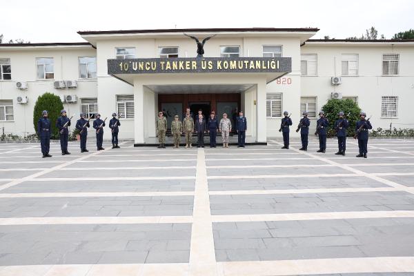 bakan guler mehmetciklerin yeni yilini kutladi 6702c95