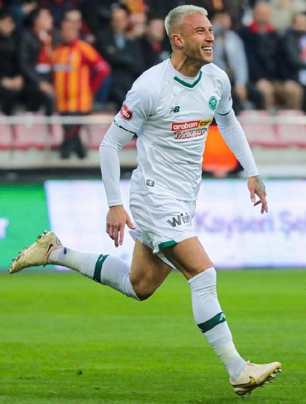 Beşiktaş'ta hedef Konyaspor'un Kosta Rikalı stoperi Francisco Calvo Beşiktaş'ta hedef Konyaspor'un Kosta Rikalı stoperi Francisco Calvo