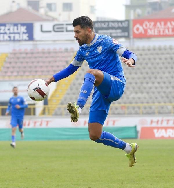 Mutlu YUCA/BOLU(DHA) STAT:Atatürk HAKEMLER: Oğuzhan Uğurlu, Sinan Ertinğü, Çağla Yıldırım