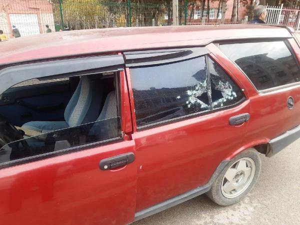 Müfit ONBAŞI/ANKARA, (DHA)- ANKARA’nın Çubuk ilçesinde seyir halindeki otomobile tüfekle