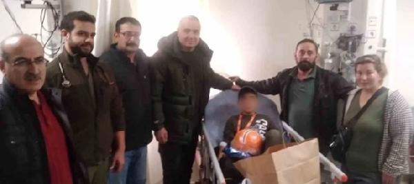 Bahri KARATAŞ/ İZMİR, (DHA)- İZMİR’in Kemalpaşa ilçesinde, ailesine ait küçükbaşları toplamaya