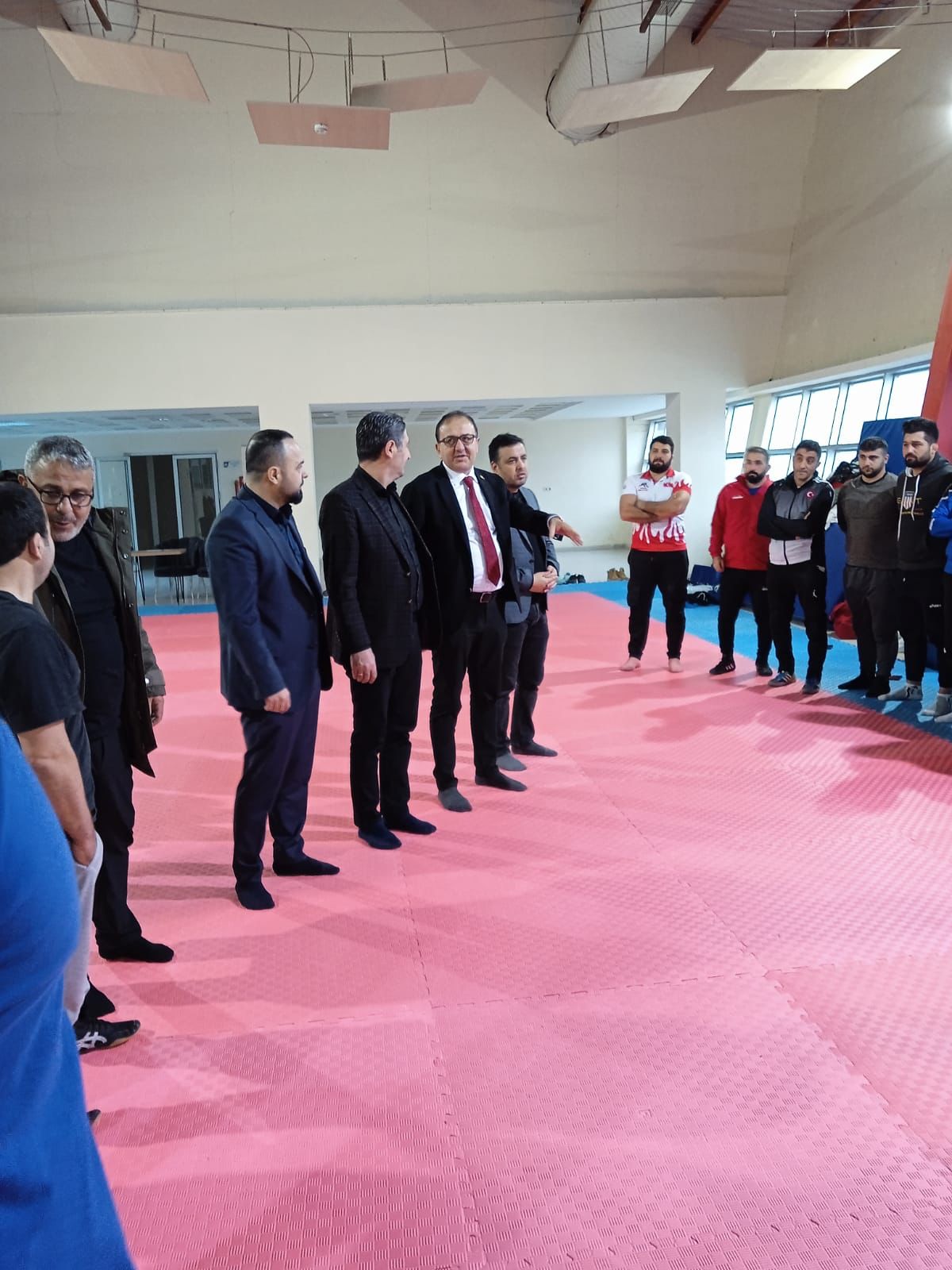 ecb12361 dad9 46b4 9ae8 f9ce31c703d2