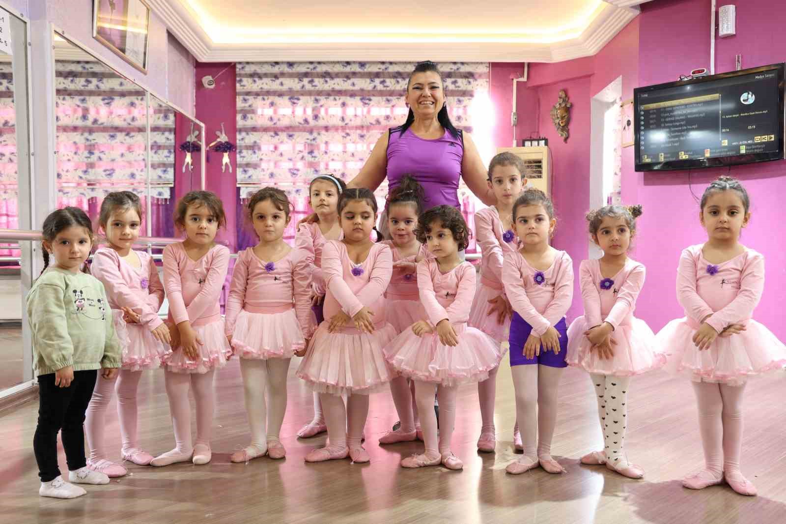 enkaz kentte cocuklar deprem psikolojisini bale resim ve muzikle atlatiyor 524fbf3