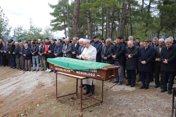 Ramazan ÇETİN/ACIPAYAM (Denizli), (DHA)- DENİZLİ’de krom madeninde yaşanan göçükte hayatını