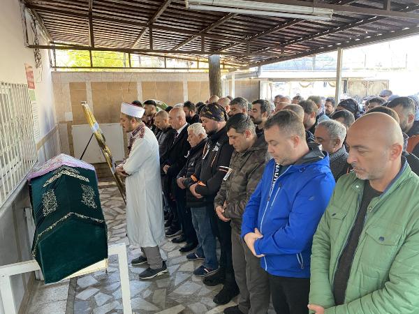 Tolga TAHÇI/İZMİR, (DHA)- İZMİR’in Bornova ilçesinde otomobille çarpışan motosikletteki kurye