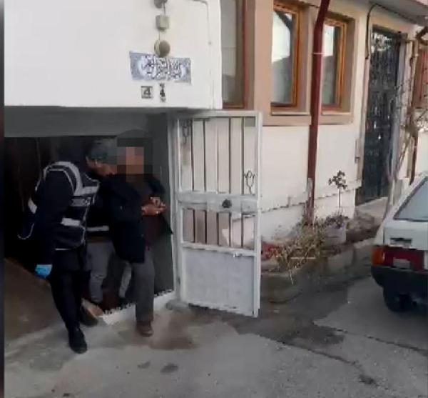 Oğuzhan KILIÇ/ KÜTAHYA, (DHA)- KÜTAHYA’da uyuşturucuya alıştırdıkları kadınları fuhuş yapmaları konusunda