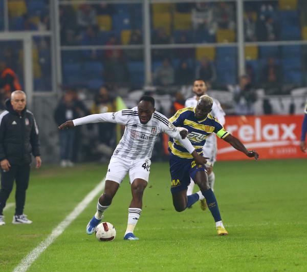 İLGİNİZİ ÇEKEBİLİR: İzmir merkezli 10 ilde yasa dışı bahis operasyonu;