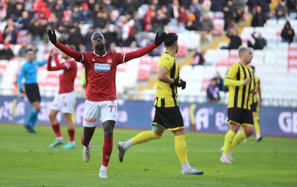 İLGİNİZİ ÇEKEBİLİR: Göztepe kapalı gişe oynayacak Manisa Büyükşehir Belediyespor –