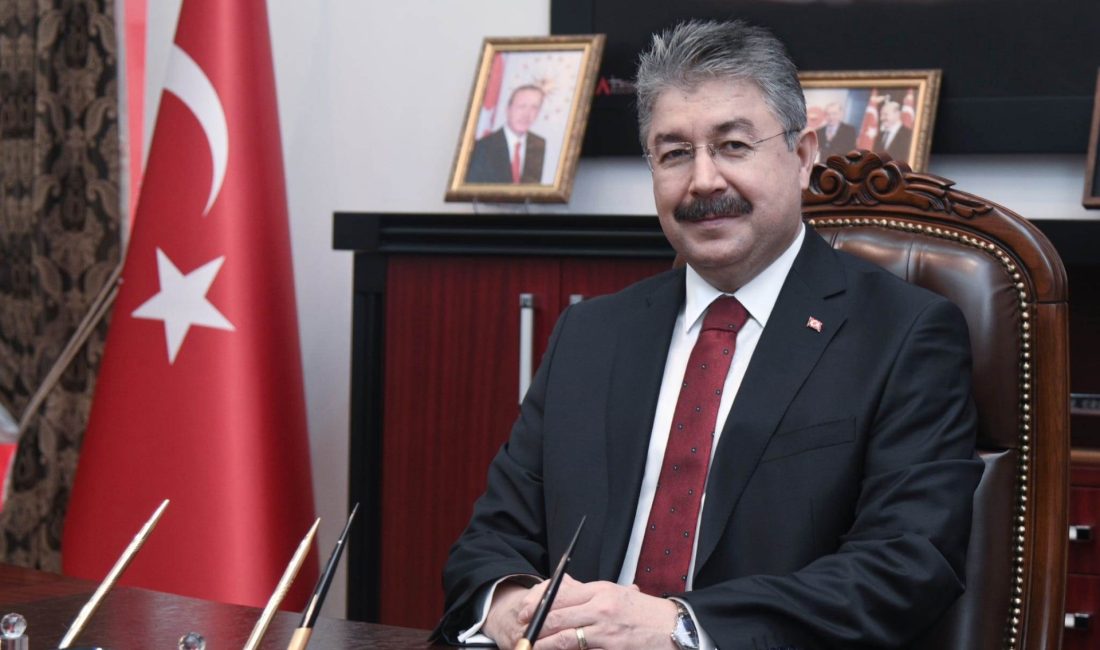 Osmaniye Valisi  Erdinç Yılmaz konuşmasında  Aziz Hemşehrilerim; Binlerce yıllık devlet
