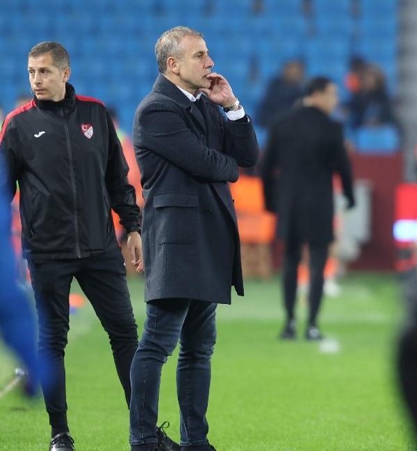 Nurgül GÜNAYDIN/TRABZON,(DHA) – Süper Lig’in 18’inci haftasında sahasında Başakşehir ile