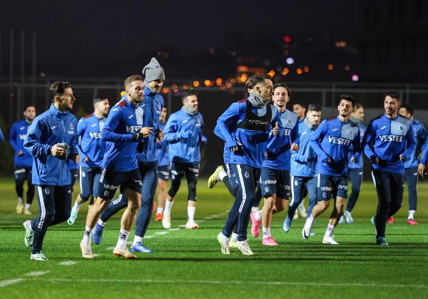 trabzonspor basaksehir maci hazirliklarini tamamladi 5f89a81