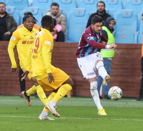Nurgül GÜNAYDIN/TRABZON, (DHA)- Süper Lig’in 14’üncü haftasında Trabzonspor, sahasında Kayserispor’u