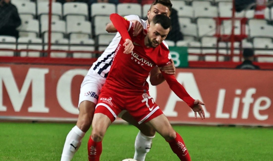Trendyol Süper Lig: Antalyaspor: 0 – Kasımpaşa: 0 (Maç sonucu) TRENDYOL SÜPER LİG’İN 17. HAFTASINDA ANTALYASPOR, SAHASINDA KASIMPAŞA İLE 0-0