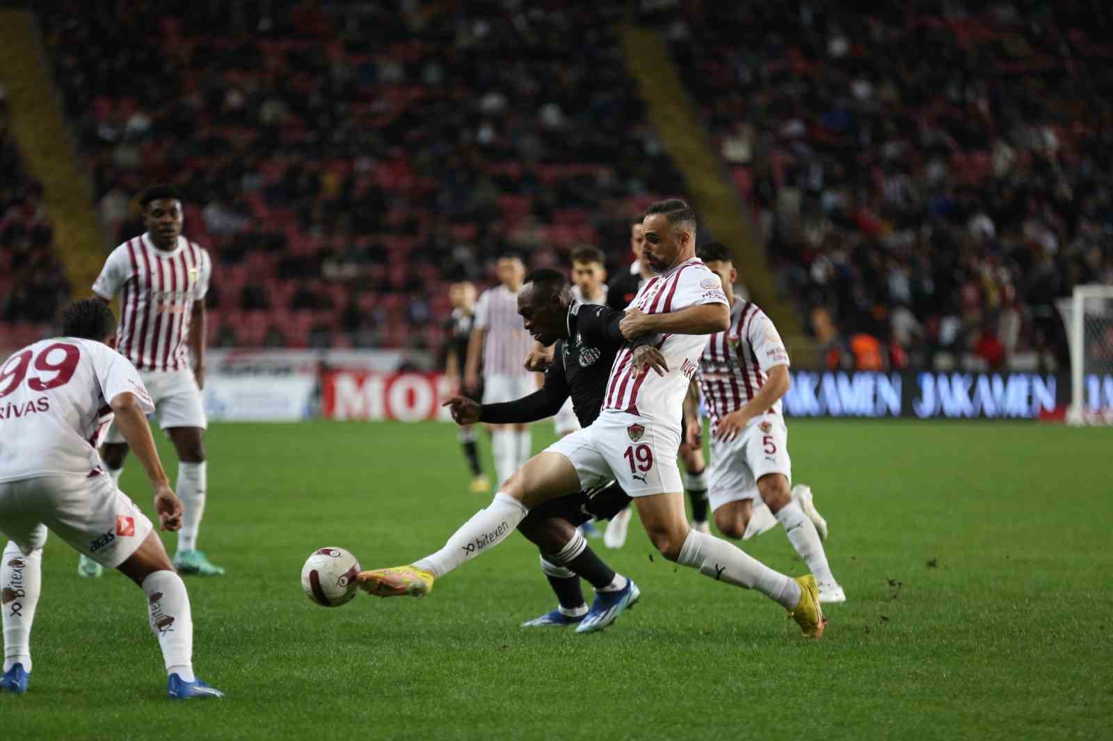 Trendyol Süper Lig: Hatayspor: 0 - Beşiktaş: 1 (İlk yarı) Trendyol Süper Lig: Hatayspor: 0 - Beşiktaş: 1 (İlk yarı)