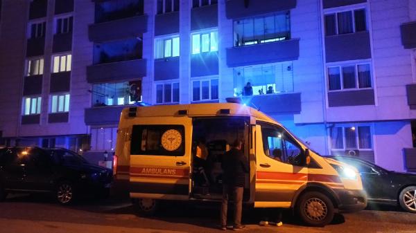 Şerife Serap KARA/AMASYA, (DHA)-AMASYA’da Zihni Karaca (85), yalnız yaşadığı evinin