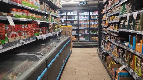 yeniden asgari ucretin aciklanmasiyla marketlerde etiket degistirme mesaisi 06da966