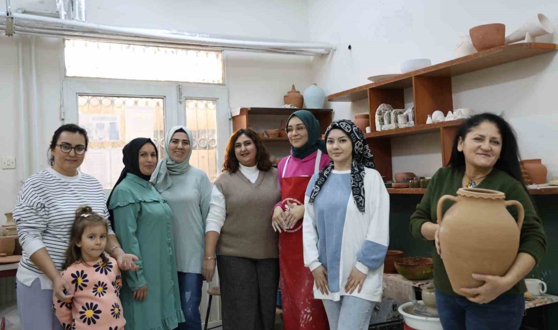 KOZAN HALK EĞİTİM MERKEZİ SERAMİK KURSUNDA UNUTULMAYA YÜZ TUTAN EL