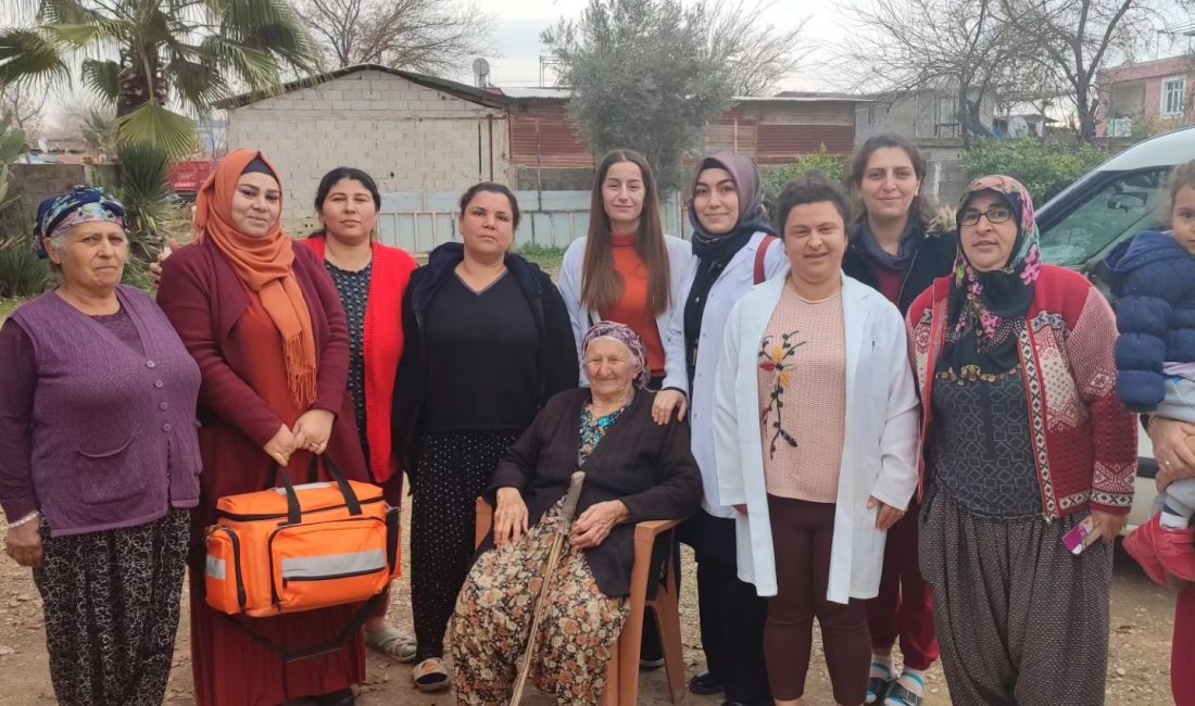 Sumbas Toplum Sağlığı Mobil Sağlık Ekipleri olarak vatandaşları ziyaret ederek,