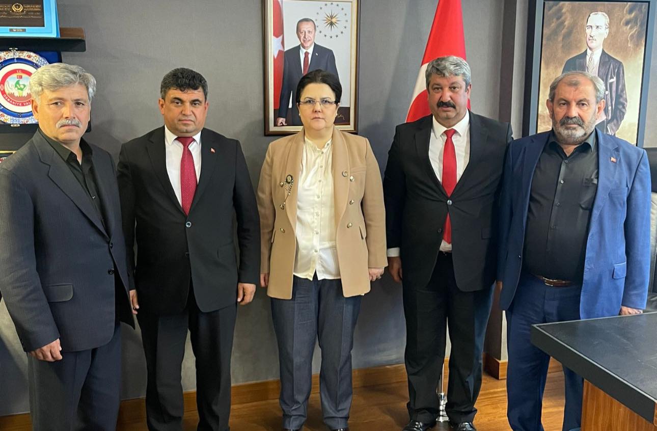 ŞANLIYURT, “OSMANİYE  MİLLETVEKİLLERİNİ TBMM'DE ZİYARET