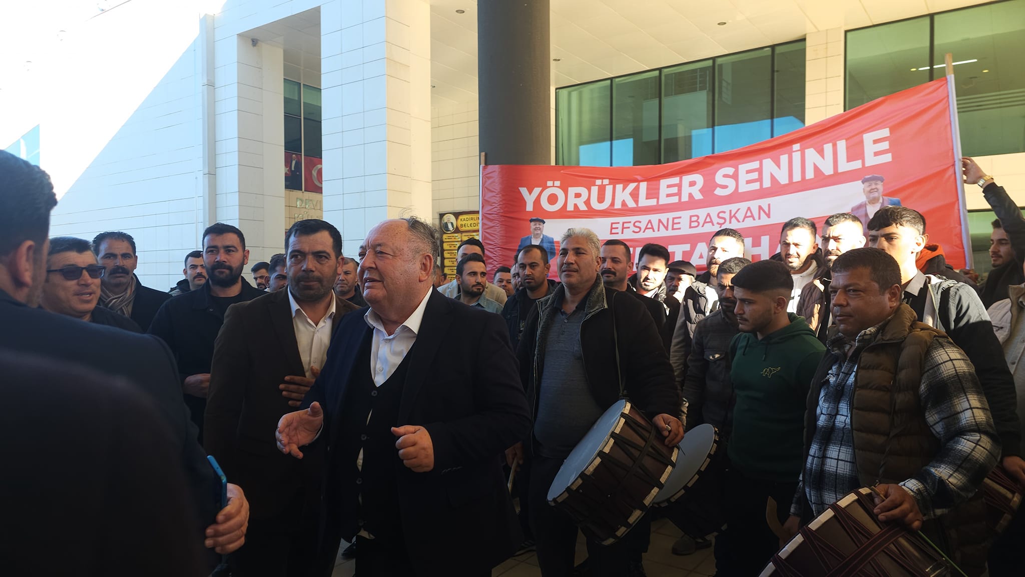 CABBAR YAVAŞ'TAN BAŞKAN TARHAN'A DESTEK