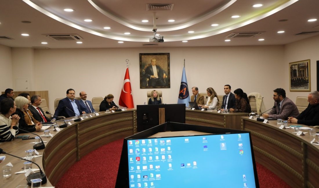 AKDENİZ ÜNİVERSİTESİ GÜNEY KARİYER FUARI’NA İKİNCİ KEZ EV SAHİPLİĞİ YAPMAYA