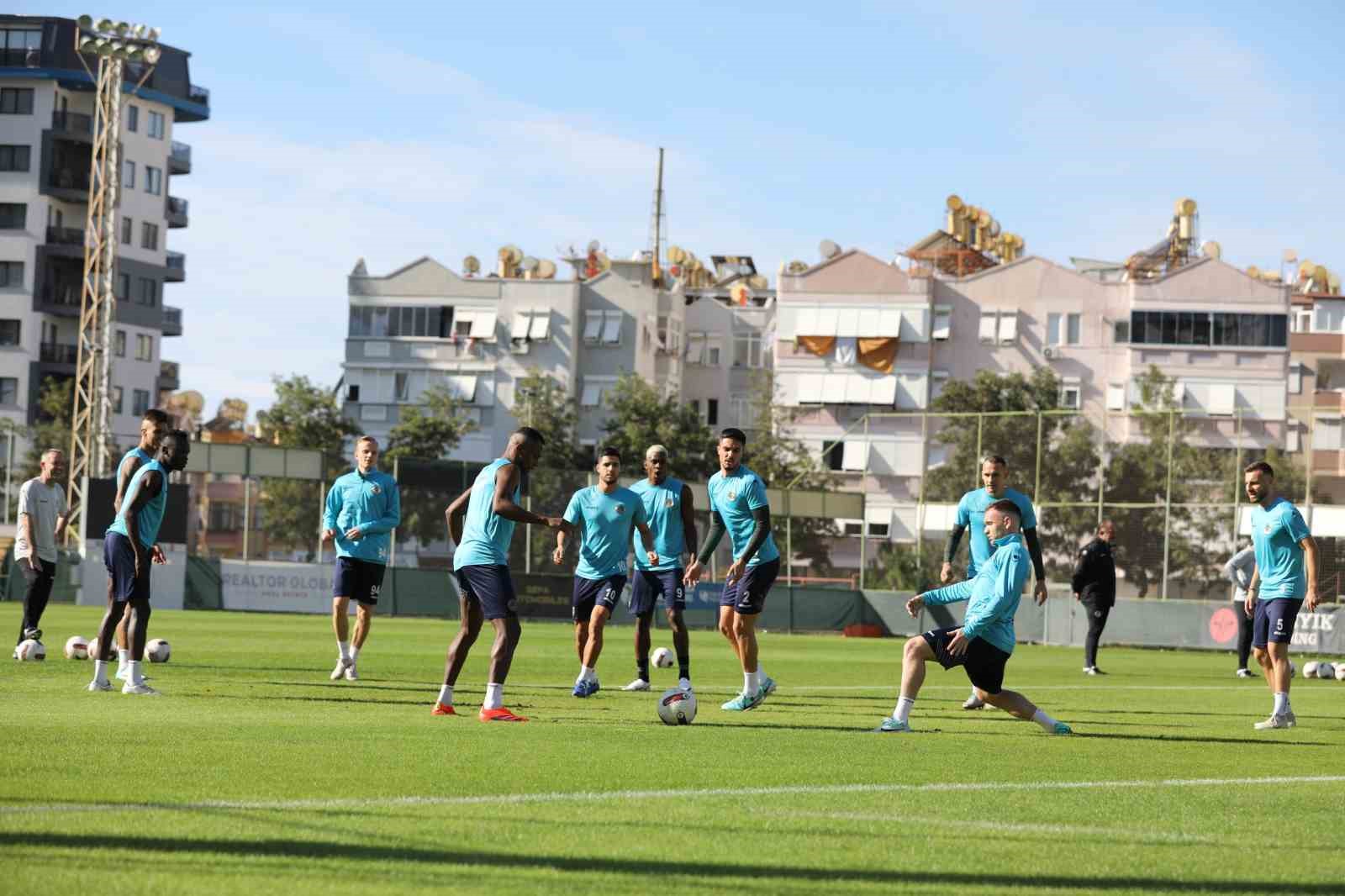 Alanyaspor’da Başakşehir maçı hazırlıkları tamamlandı