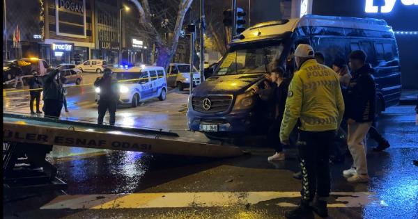 Samet ÖKSÜZ/ ANKARA KARA, (DHA)- ANKARA’nın Altındağ ilçesinde, otomobilin çarptığı yolcu