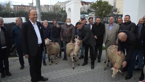 İhsan DÖRTKARDEŞ/İSTANBUL, (DHA)- AVCILAR Yeşilkent mahallesinin 40 yıldır devam eden
