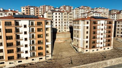 Kahramanmaraş’ta TOKİ tarafından inşasına başlanılan afet konutları, depremzedelerin beğenisini topladı.