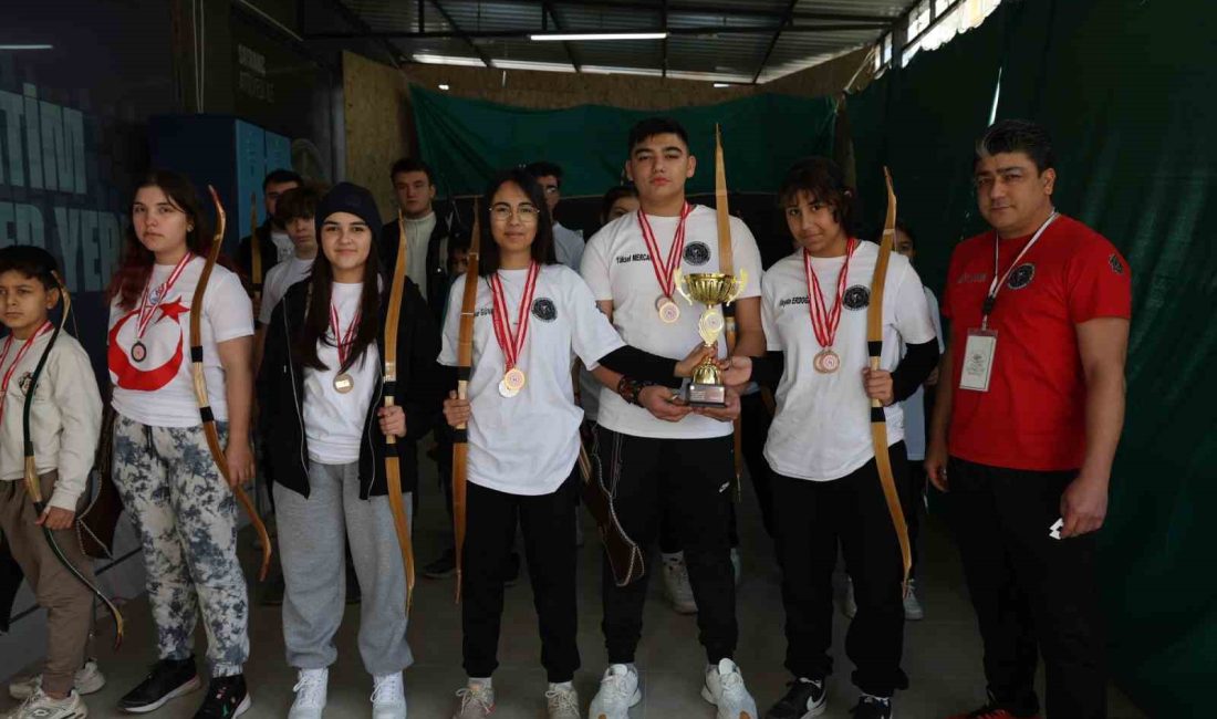 ADANA’NIN KOZAN İLÇESİNDE GENÇLİK VE SPOR BAKANLIĞI'NIN YETENEK TARAMA TESTİNDE