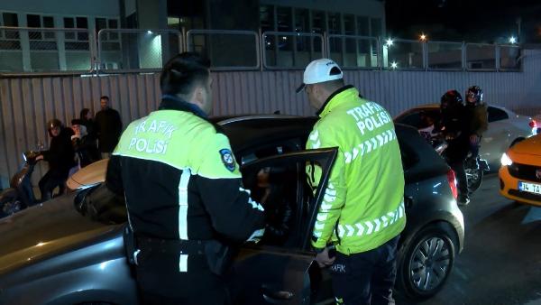 Hazal Mihrace GÖKSUN – Uğur GÜLBOY/ İSTANBUL, (DHA)-BEŞİKTAŞ’ta polisin yılbaşı
