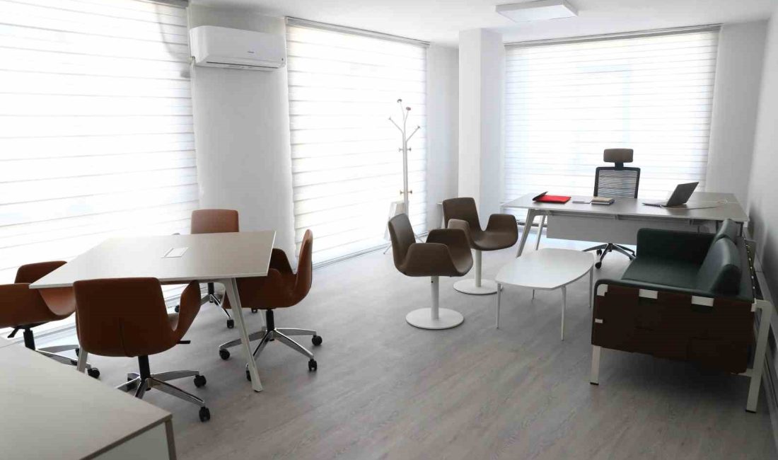 GENÇLERİ HER ALANDA DESTEKLEYEN ÇALIŞMA VE PROJELERİ HAYATA GEÇİREN ANTALYA