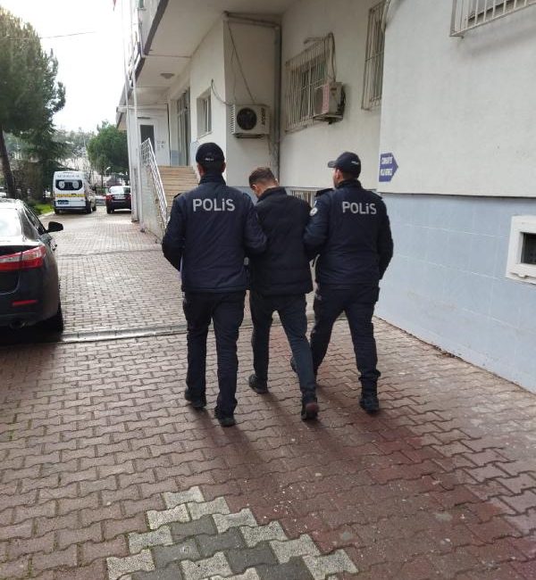 Emre ŞAHİNOL/BAFRA (Samsun), (DHA)- SAMSUN’da çaldıkları otomobili bırakıp başka otomobili