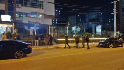Bursa'da sunta yüklü TIR'ın dorsesinde 9 kaçak göçmen yakalandı — Andırın  Postası