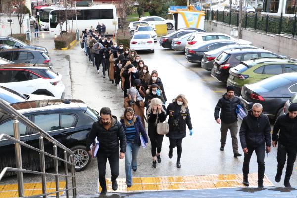 Eskişehir merkezli 'Barbie-ES' fuhuş operasyonunda 18 şüpheli adliyede