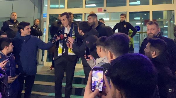 fenerbahcenin transfer gorusmelerine basladigi milli futbolcu caglar soyuncu istanbulda 883c641