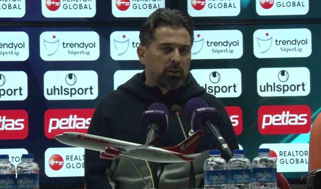 ÇAYKUR RİZESPOR TEKNİK DİREKTÖRÜ İLHAN PALUT, CORENDON ALANYASPOR MAÇINI ARDINDAN