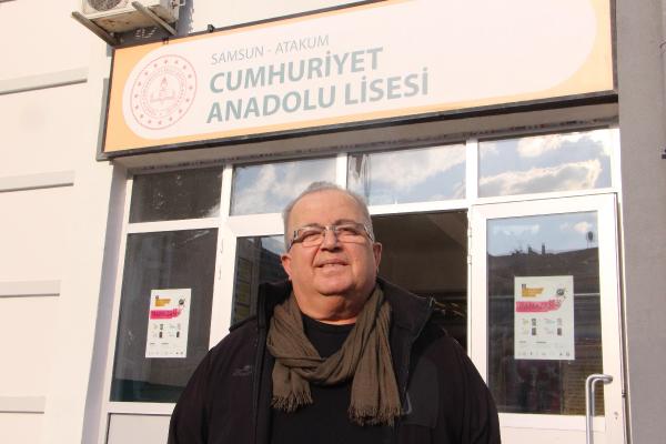 Ersin DEMİR/SAMSUN, (DHA)- SAMSUN’da resim öğretmeni İlyas Sağır (65), 1979-1980 eğitim-öğretim yılında ilk