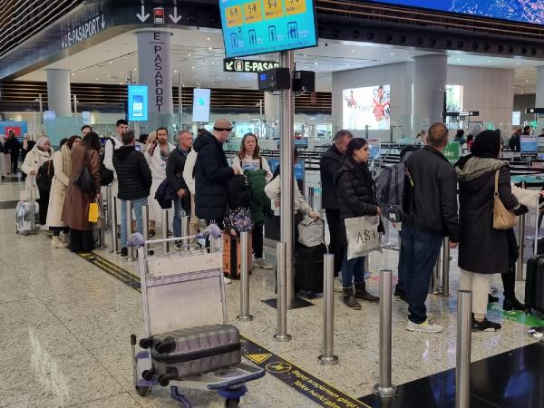 Enver ALAS-İSTANBUL,(DHA)- MİLYONLARCA öğrencinin karnelerini almasının ardından yarıyıl tatilini yurt