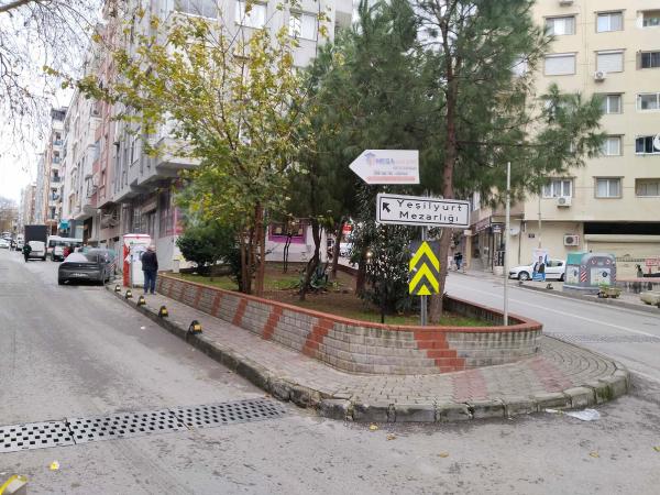 İzmir'de parkta cinayet