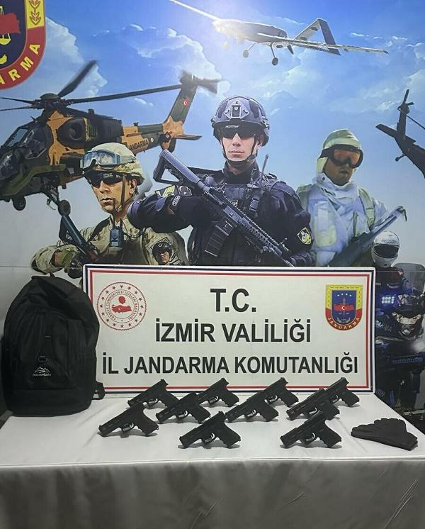 İzmir'de silah kaçakçılığı operasyonunda 2 tutuklama