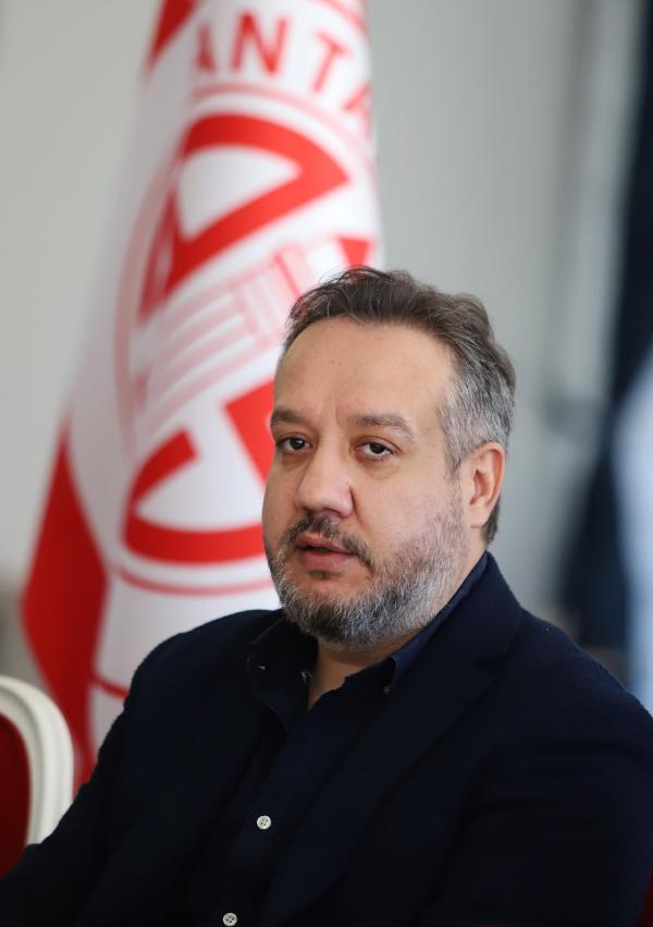 (ÖZEL) Antalyaspor Başkanı Boztepe: Jehezkel'in yaptığı eylem planlıydı, kabul etmemiz mümkün değil