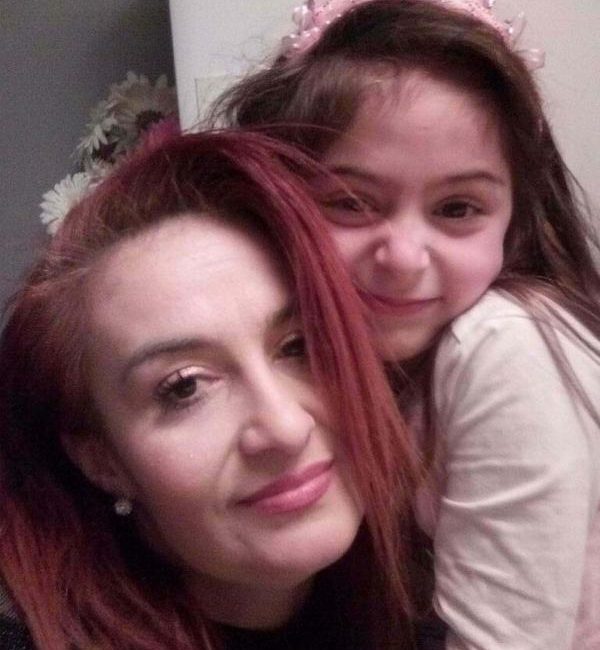 Kadir ÖZEN/İZMİR, (DHA)-İZMİR’deki restoranda yemek yedikten sonra rahatsızlanıp, hayatını kaybeden