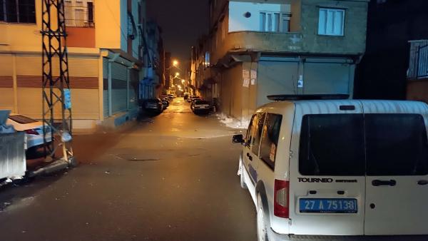 Ahmet ATMACA/ GAZİANTEP, (DHA)- GAZİANTEP’te market işletmecisi  Sezai Altın (48), taşınması